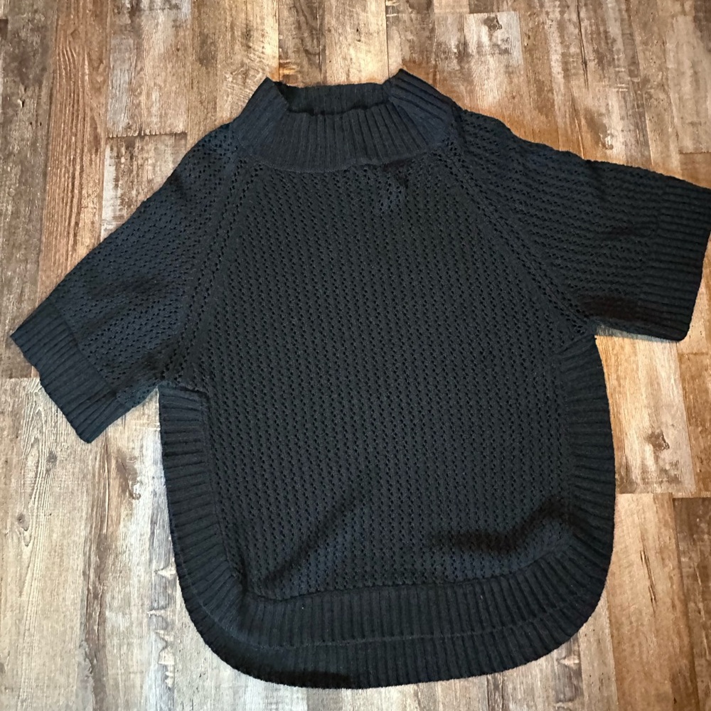 Black Knit Short Sleeve Sweater